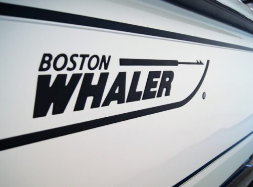 Boston Whaler Outrage 21